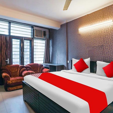 Hotel O Royal Galaxy New Delhi Exterior photo