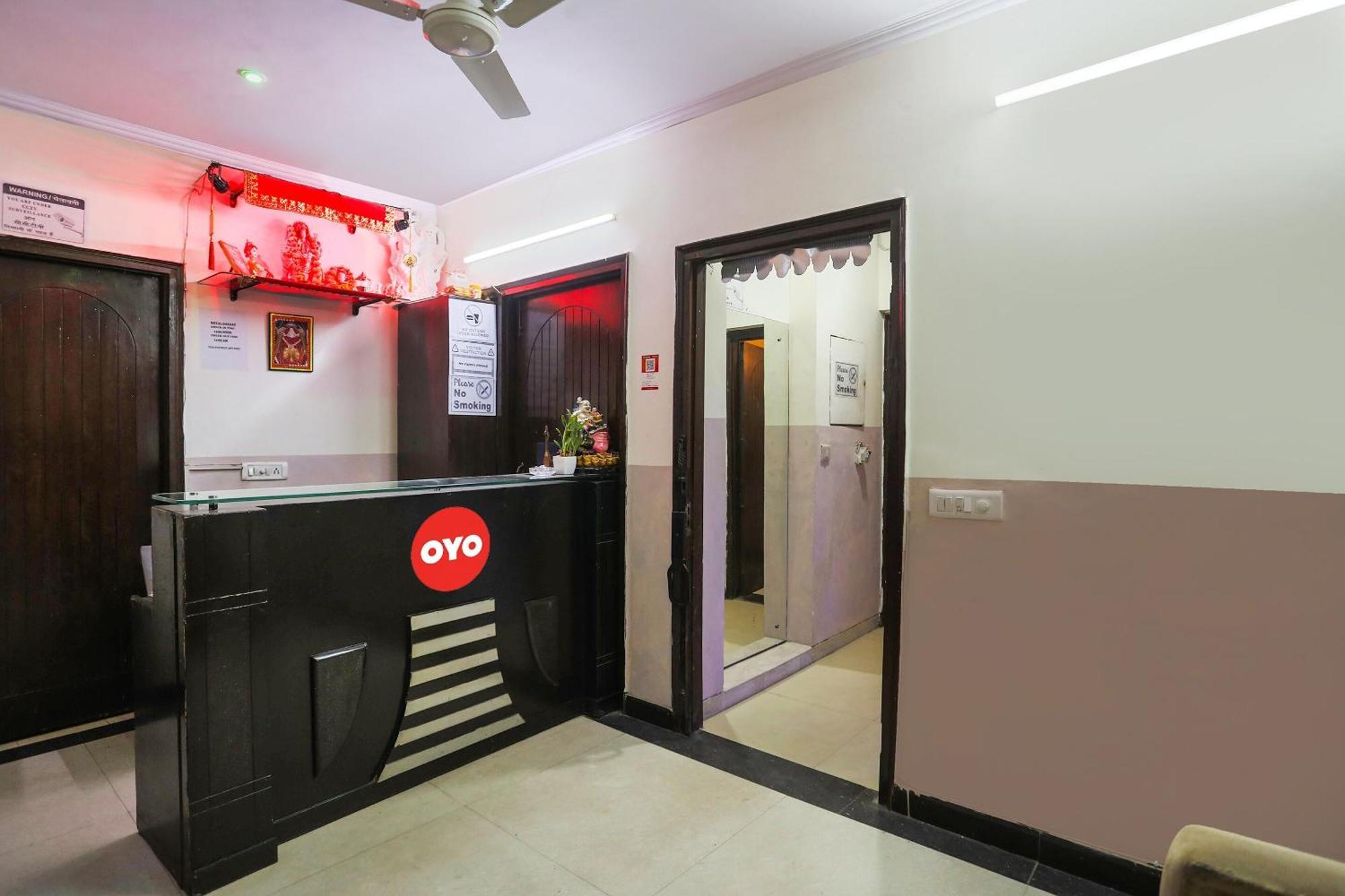 Hotel O Royal Galaxy New Delhi Exterior photo