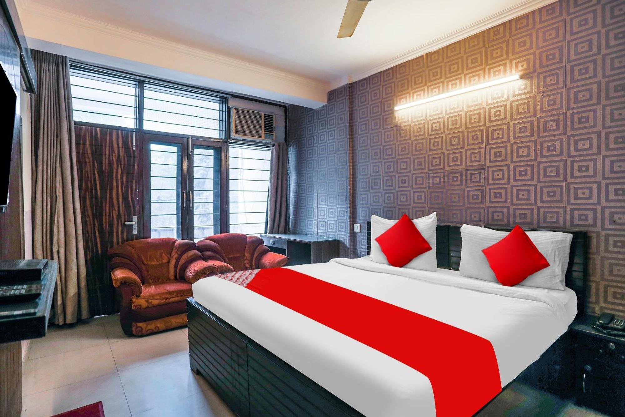 Hotel O Royal Galaxy New Delhi Exterior photo